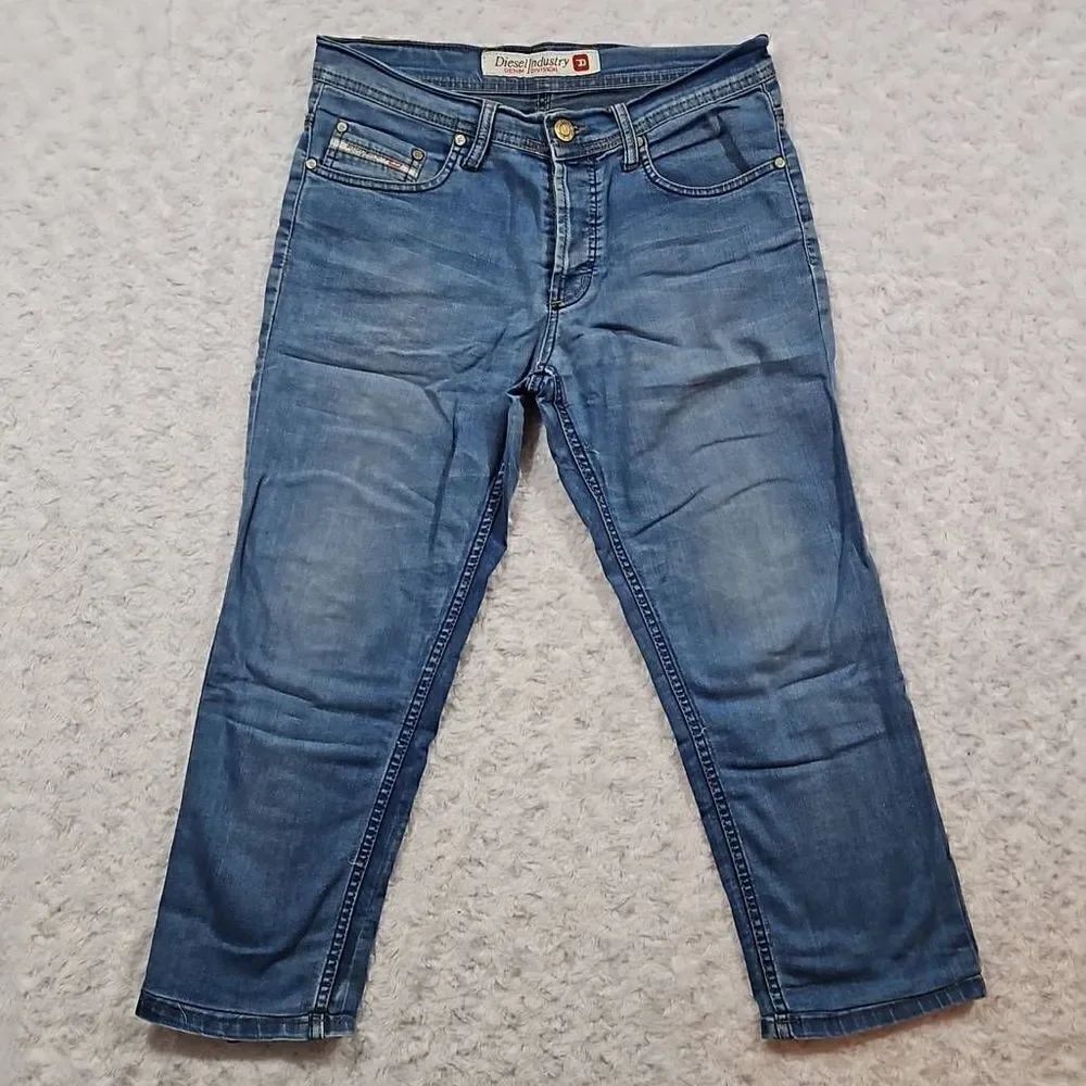 Diesel Industry Light Wash 30 x 24 Stretch Capris